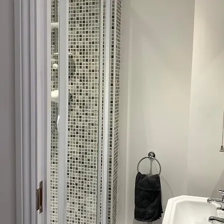 Cambridge Square Exec شقة