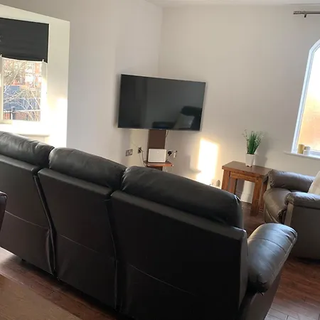 Cambridge Square Exec 3bed