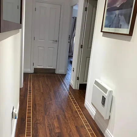 Cambridge Square Exec 3bed Middlesbrough